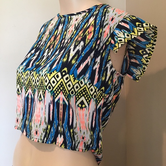 B JEWEL Top - Picture 3 of 5